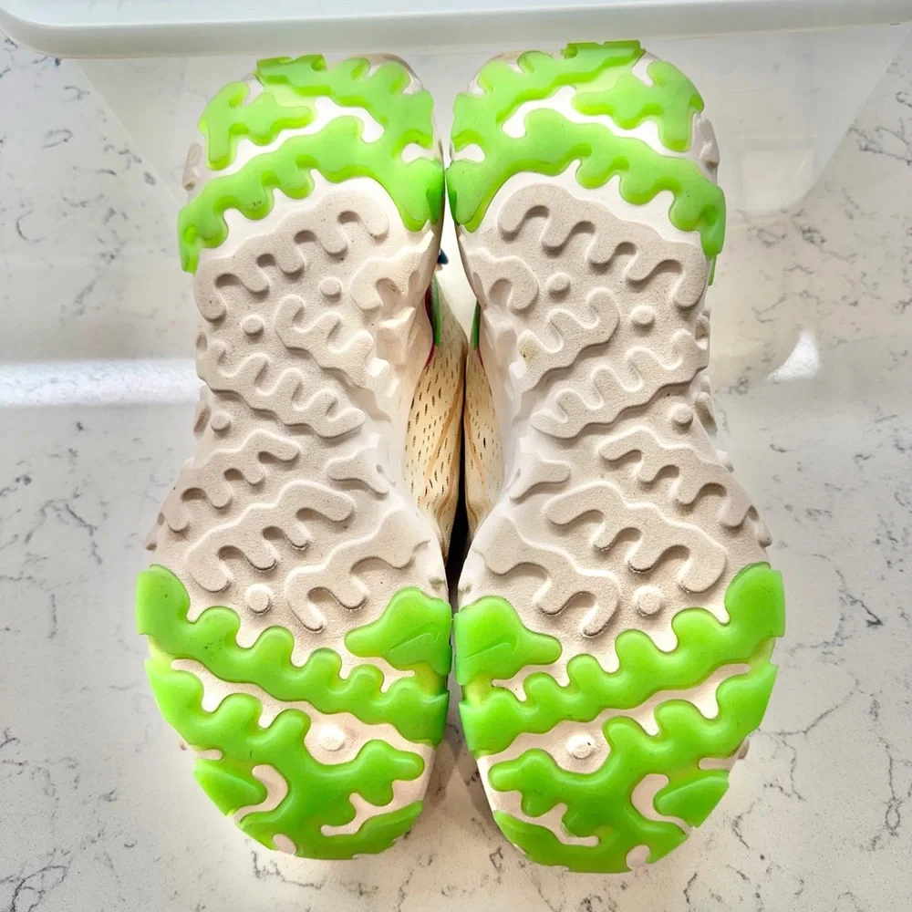 Nike React Vision Pink and White Sneakers - Picture 4 of 6